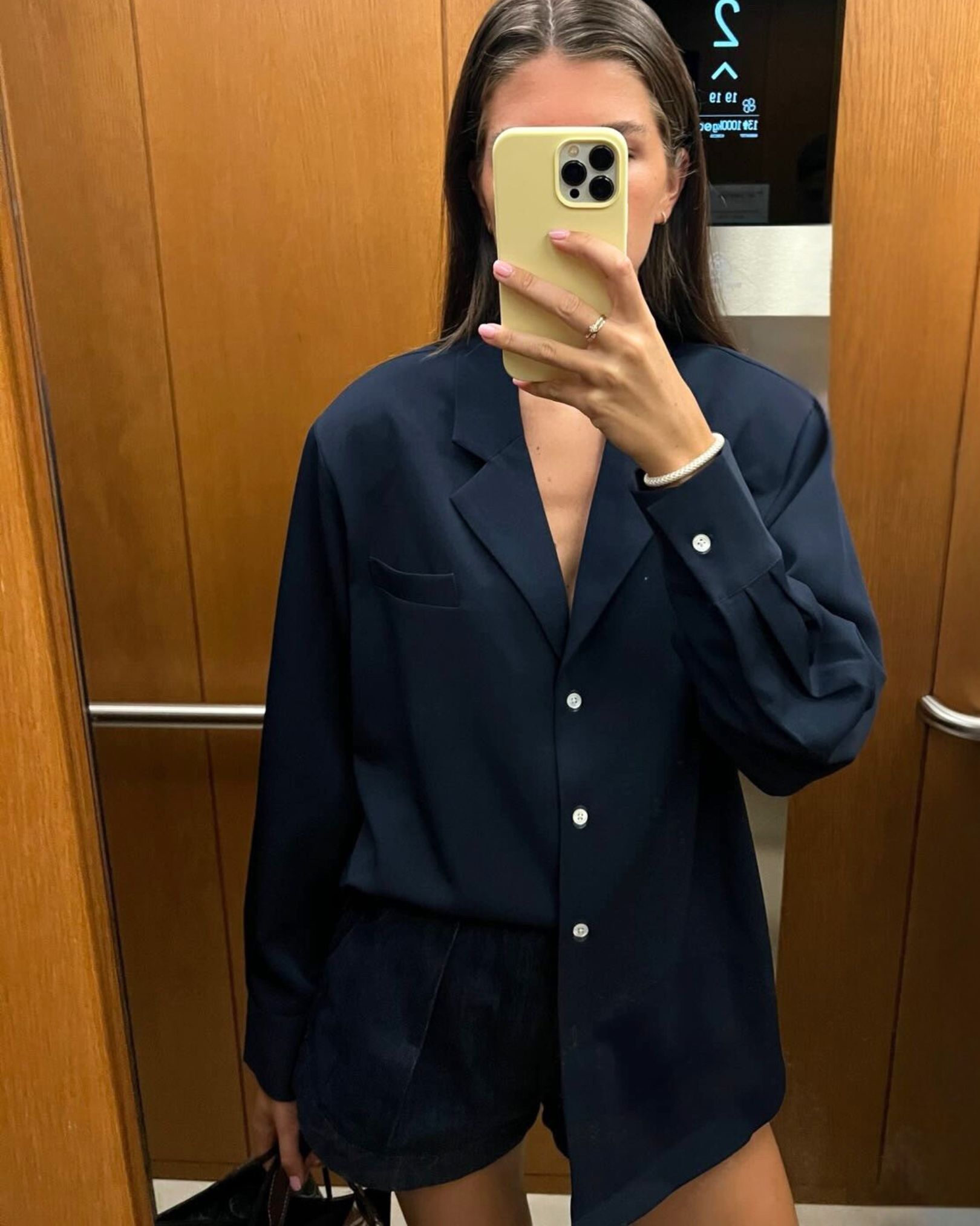 AVENUE BLAZER BLOUSE